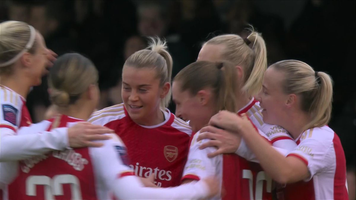 If at first you don't succeed, try again 🔥 #BarclaysWSL Arsenal Women (Not) Stina Blackstenius