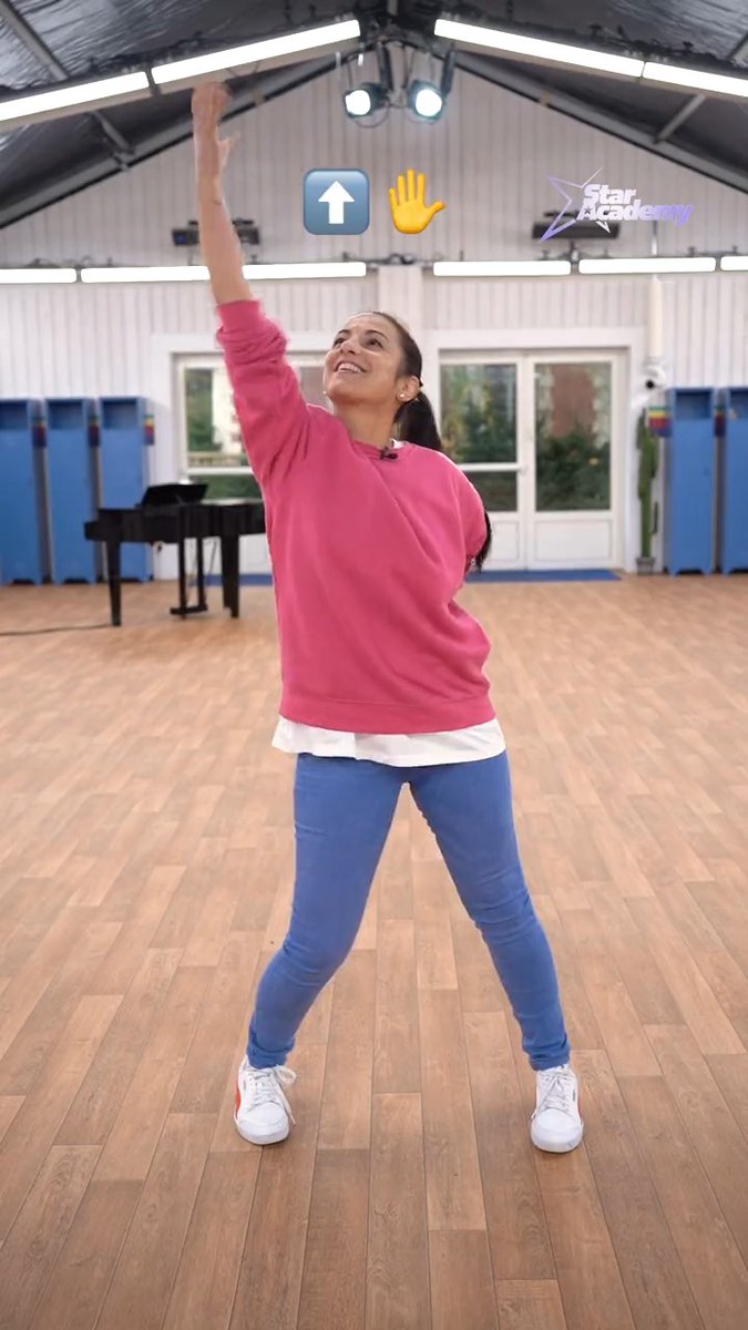 C'est à VOTRE tour de reproduire la chorée de l'hymne 🕺💃 LET'S GOOO !! #StarAcademy⭐️