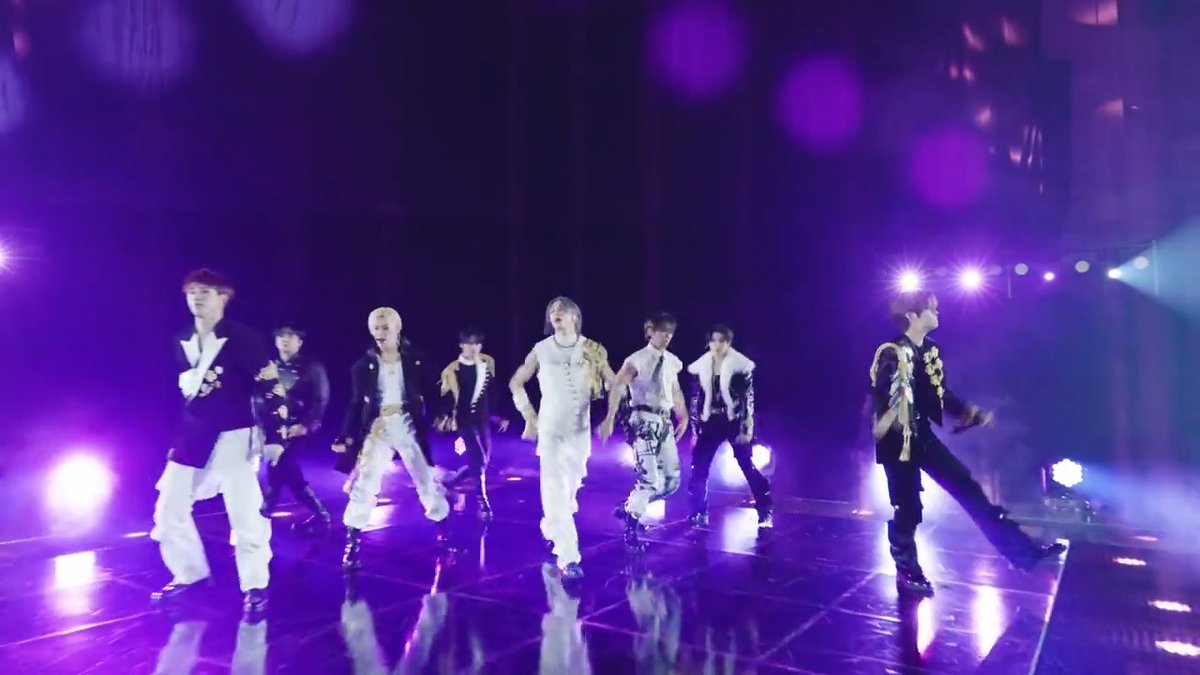 ABSOLUTELY EPIC! ❣️ Thank you Stray Kids for that #BBMAs performance of “S-Class” and “LALALALA” Watch the full performance here:
