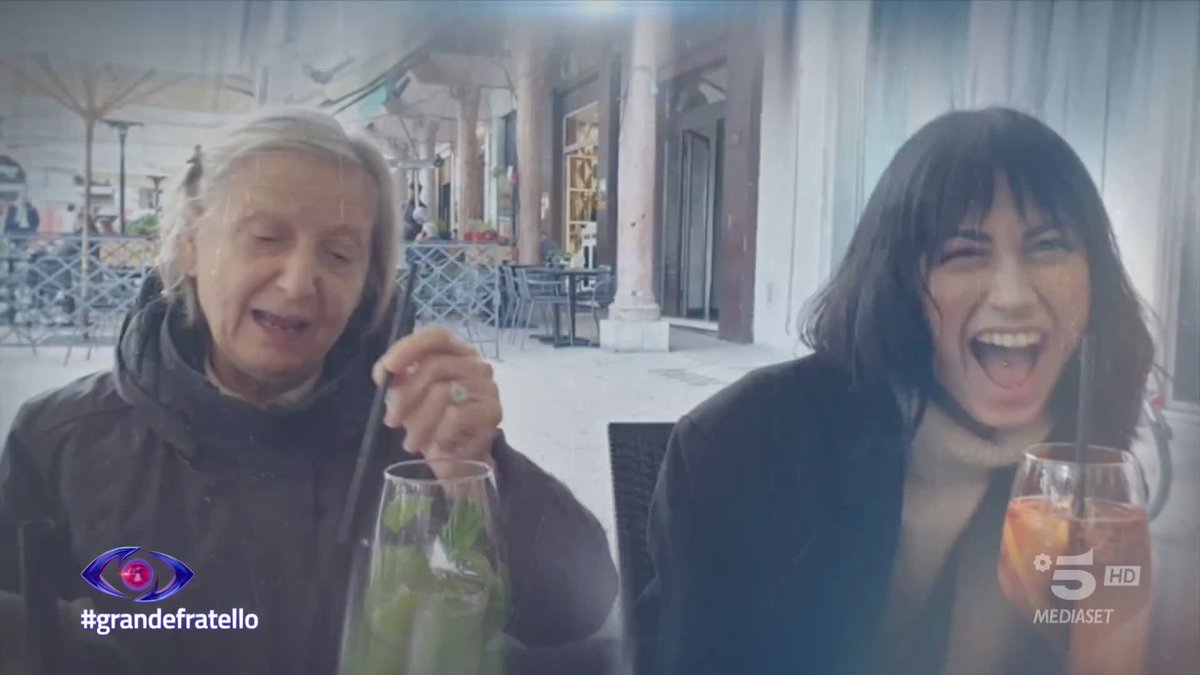 Letizia, fuori dalla Casa la tua famiglia è con te... parola di Nonna Norma! ❤️ #GrandeFratello