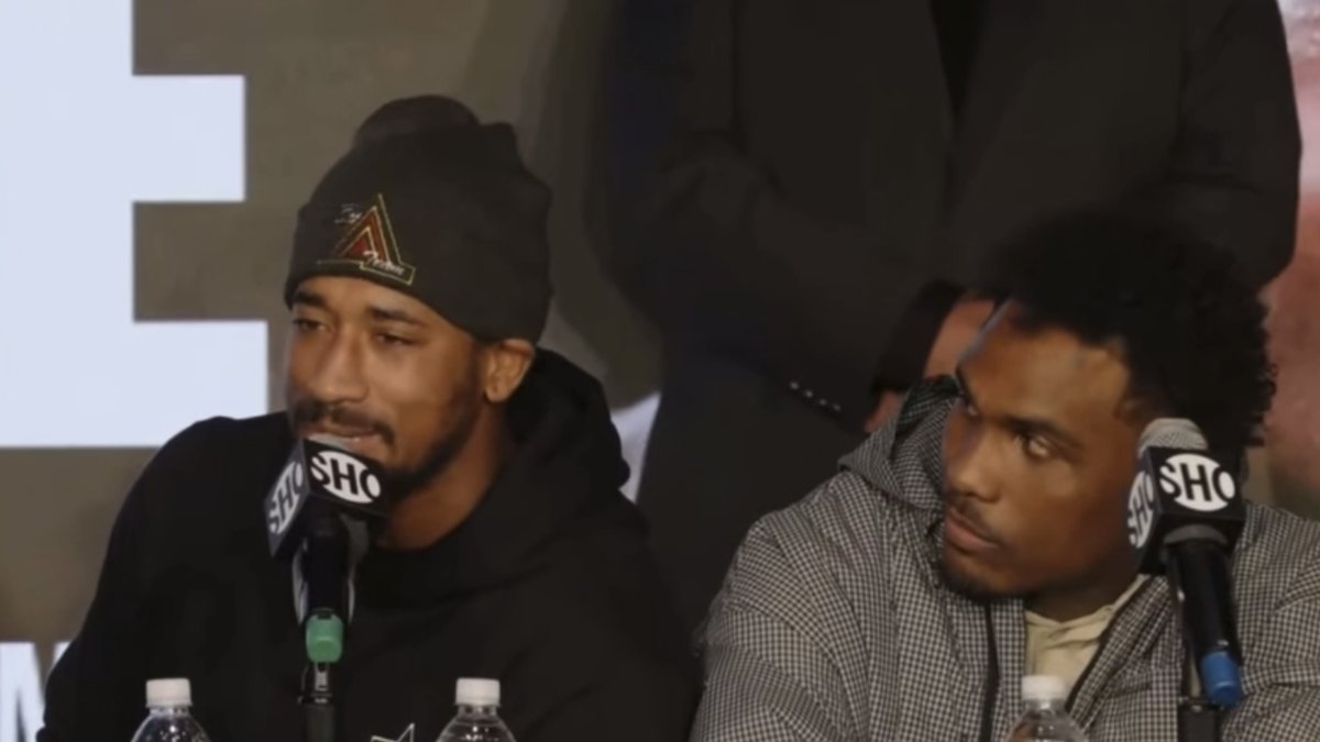 Jermall Charlo looking thrilled to be sat next to his old rival Demetrius Andrade ahead of their fights vs Jose Benavidez Jr and David Benavidez on Saturday night… [🎥 @ShowtimeBoxing]