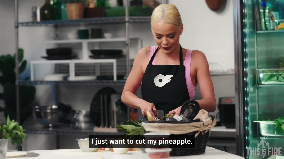 Does Pineapple belong on pizza? Sapphire Howell took a big risk with #PineapplePizza ... 🔥 Find out if it paid off on This Is Fire! Watch it now: