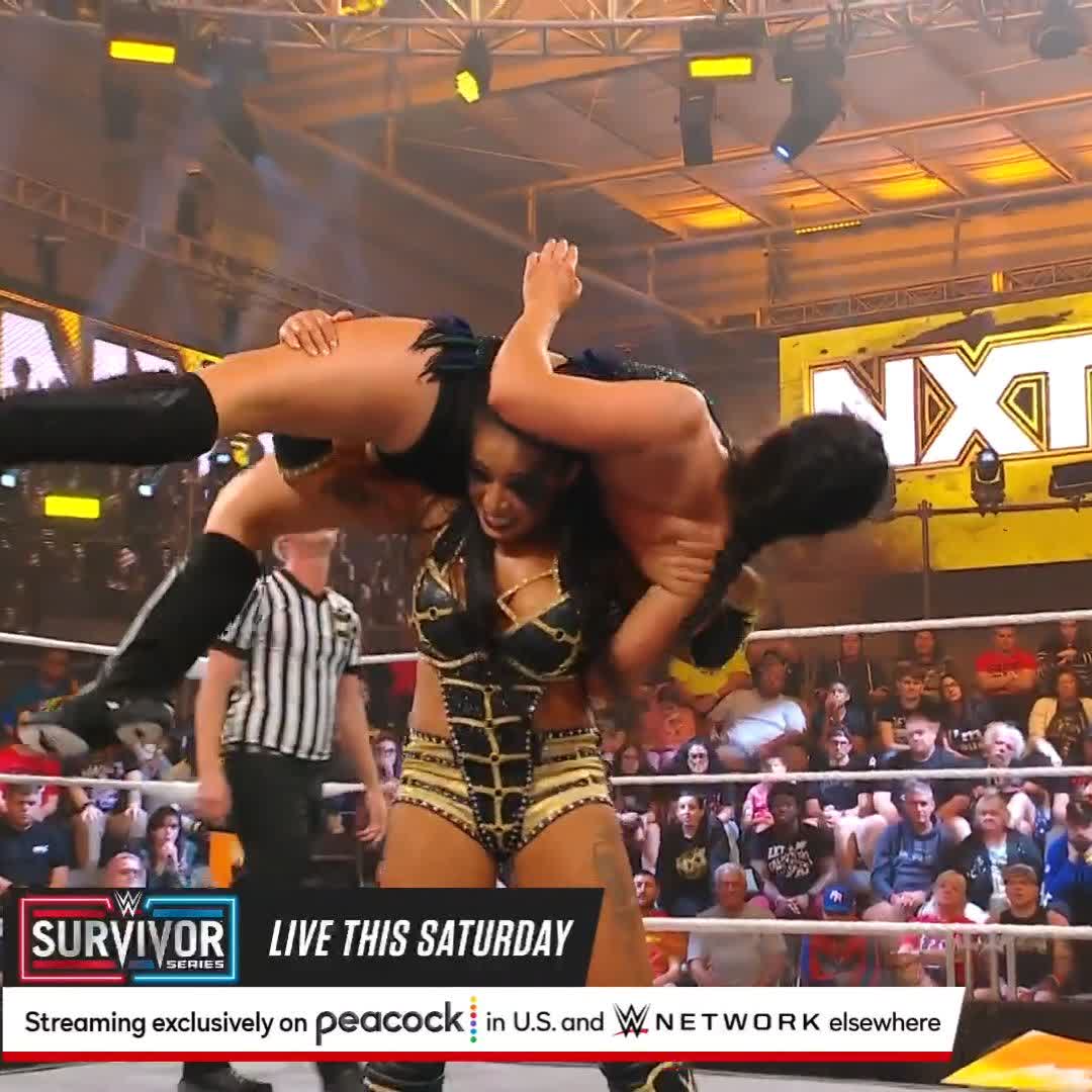 .@XiaWWE is doing WHATEVER it takes to take down LYRA VALKYRIA 😳 #WWENXT