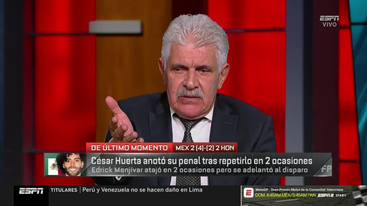 "Raúl debía entrar antes que Julián Quiñones" Jared Borgetti y Tuca Ferretti creen que Jiménez debía JUGAR contra Honduras.