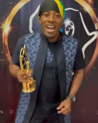 Hatariii Hatariii hatariiii..💥💥 Hakika hii ni furaha..🙏🙏 Yaani hii Tuzo mpaka ikoge tope.😂 #BestComedianAfrica2023