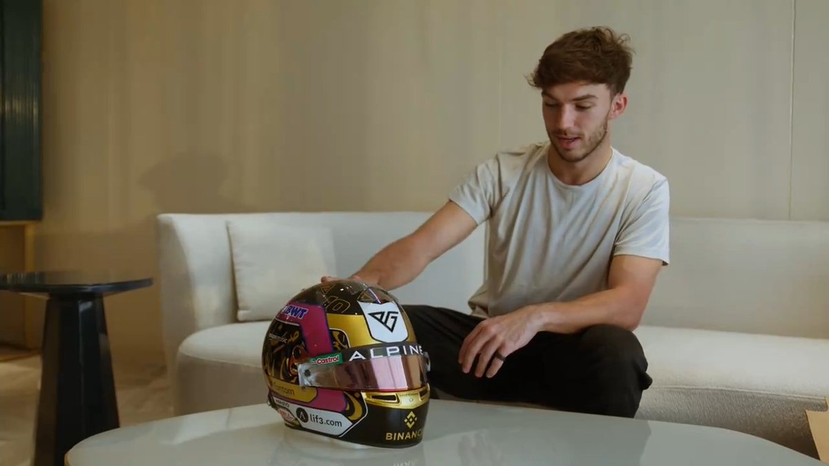 Introducing @pierreGASLY's exclusive helmet for the Abu Dhabi Grand Prix! Inspired by #Binance colours and the Abu Dhabi night race, this helmet features Pierre's favourite colours and intricate Arabic scripture. Click below to learn more!