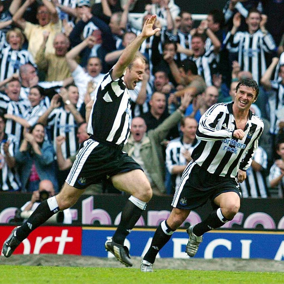 Stunning from Alan Shearer! 💥 🔙 #NEWCHE