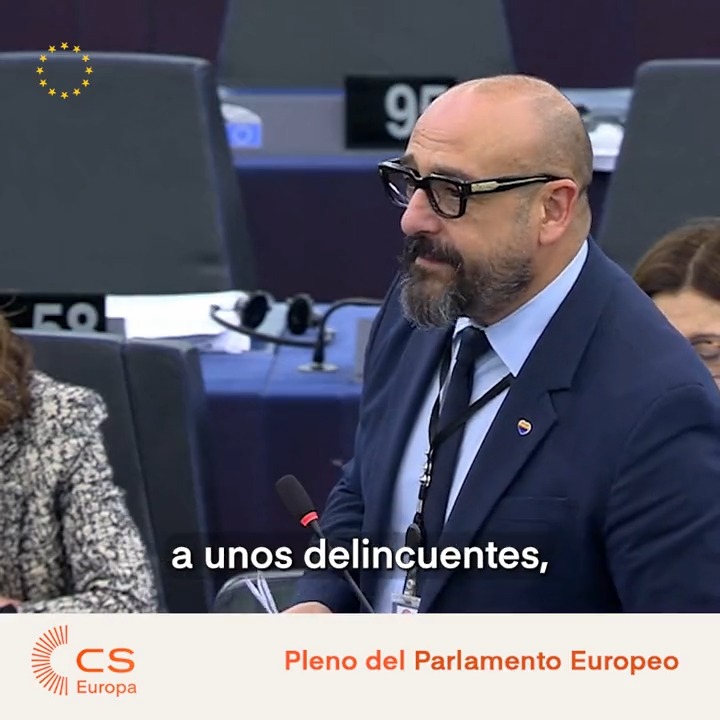 Sánchez ha sido reelegido pagando con la #amnistía los 7 votos a unos delincuentes fugados e investigados por corrupción y terrorismo. Su interés a costa del Estado de derecho y del principio básico de la UE: la igualdad de todos los ciudadanos Jordi Cañas en #EPlenary