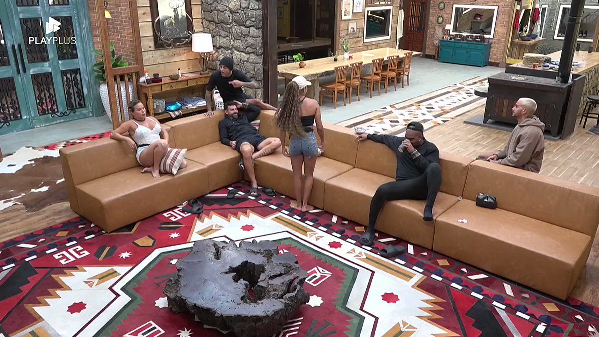 "Tenha medo das minhas verdades", diz Kally Fonseca 👄 para os peões 💥 Assine o #PlayPlus e tenha acesso à transmissão 24 horas de #AFazenda com 6 sinais exclusivos: