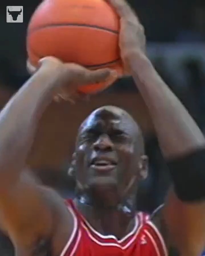 "Mutombo this one's for you, baby" OTD in 1992: MJ knocked down a free throw with his eyes closed ๐