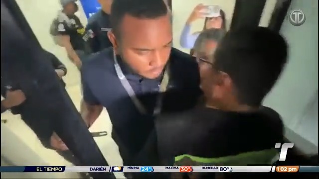 Un incidente se produjo en la sede del Ministerio de Trabajo y Desarrollo Laboral en Plaza Edison, cuando al dirigente del Suntracs Panama ⚒, Saúl Méndez Rodríguez, se le negó la entrada a las instalaciones del Ministerio. #TReporta