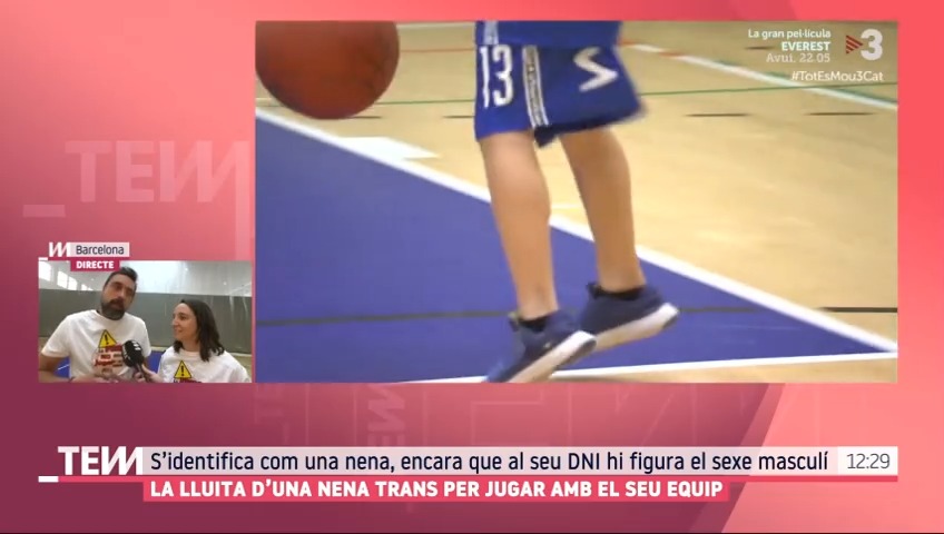 La lluita d'una nena trans per jugar amb el seu equip. "Ens diuen que el sexe és equivocat per jugar a la categoria femenina", Eura Mutiñó, mare de la Lola #TotEsMou3Cat