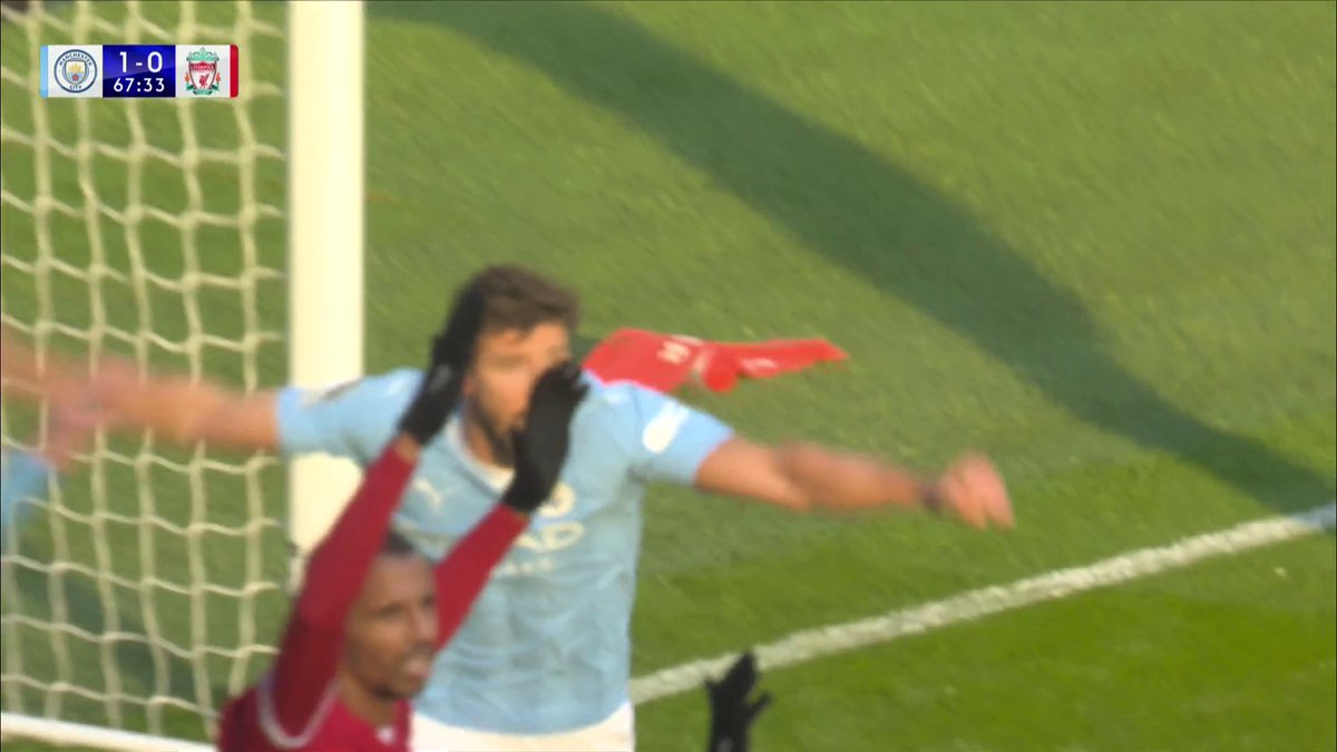 NO GOAL! Dias has the ball in the net but the goal is ruled out after a VAR check for a foul on Alisson from Akanji ❌