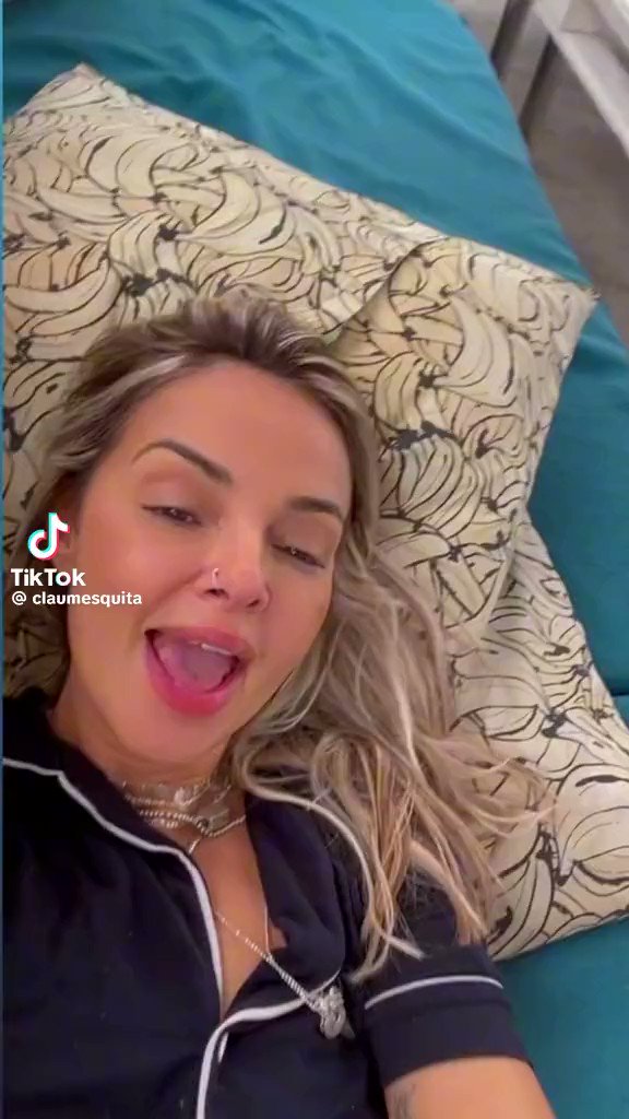 Galera e essa aí??? Calma que daqui a pouco vai estar envergonhada