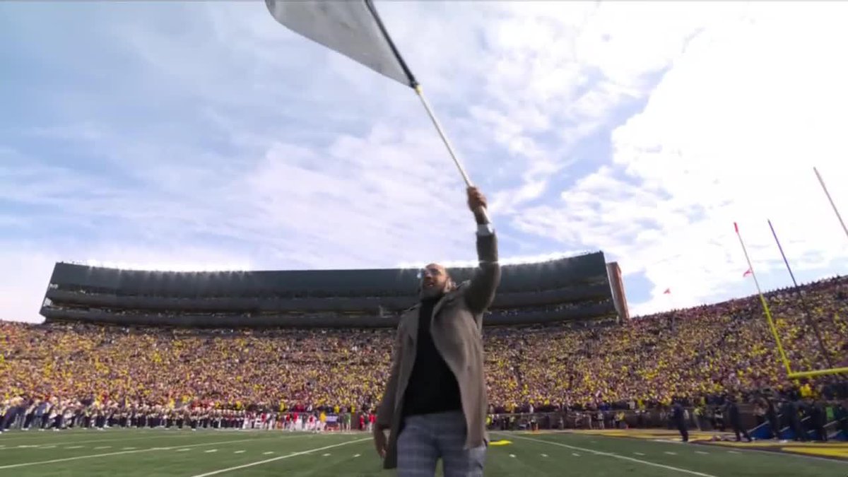 Charles Woodson's got the Michigan flag again. 😊 Charles Woodson x Michigan Football