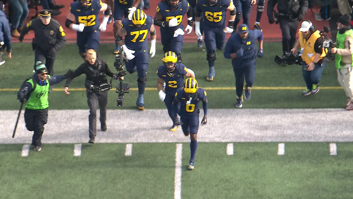Feel free to watch these highlights multiple times. Enjoy ๐ #GoBlue | Meijer