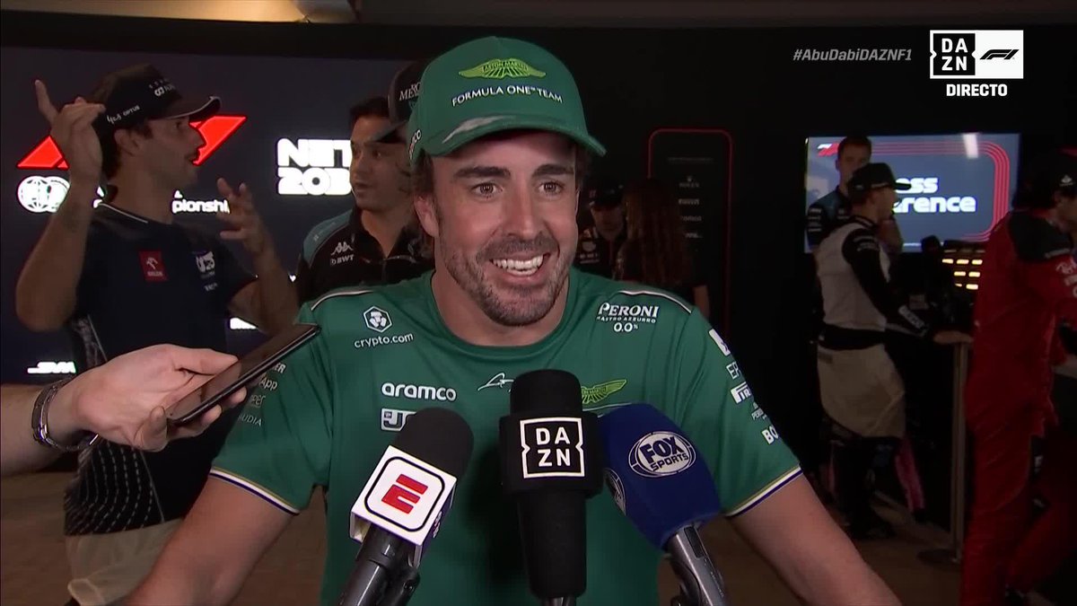 🗣️ Fernando Alonso y su MENSAJITO a Hamilton después de tenerle guardada una maniobra desde hace una década 😅 "Él tiene mucha calidad y mucha experiencia, PERO YO TENGO MÁS" 😂😂😂 #AbuDabiDAZNF1 🇦🇪