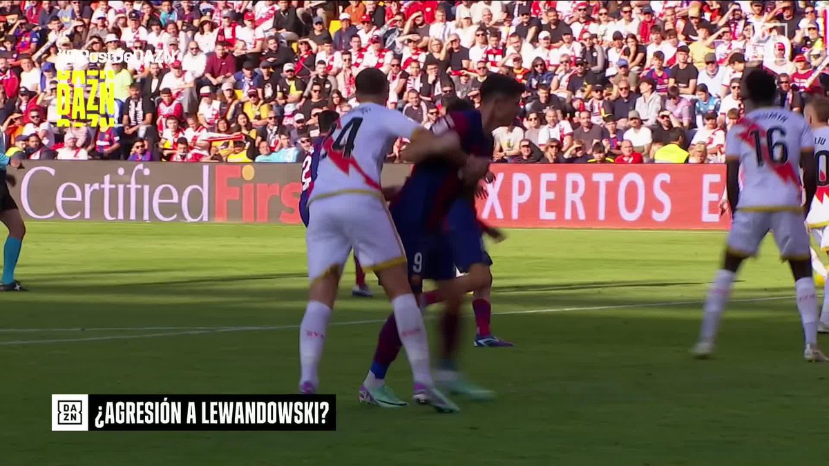 Lejeune ⚡ Lewandowski 🎥 La acción entre central y delantero en pleno Rayo Vallecano - FC Barcelona IMAGEN de #ElPostDeDAZN ⚽