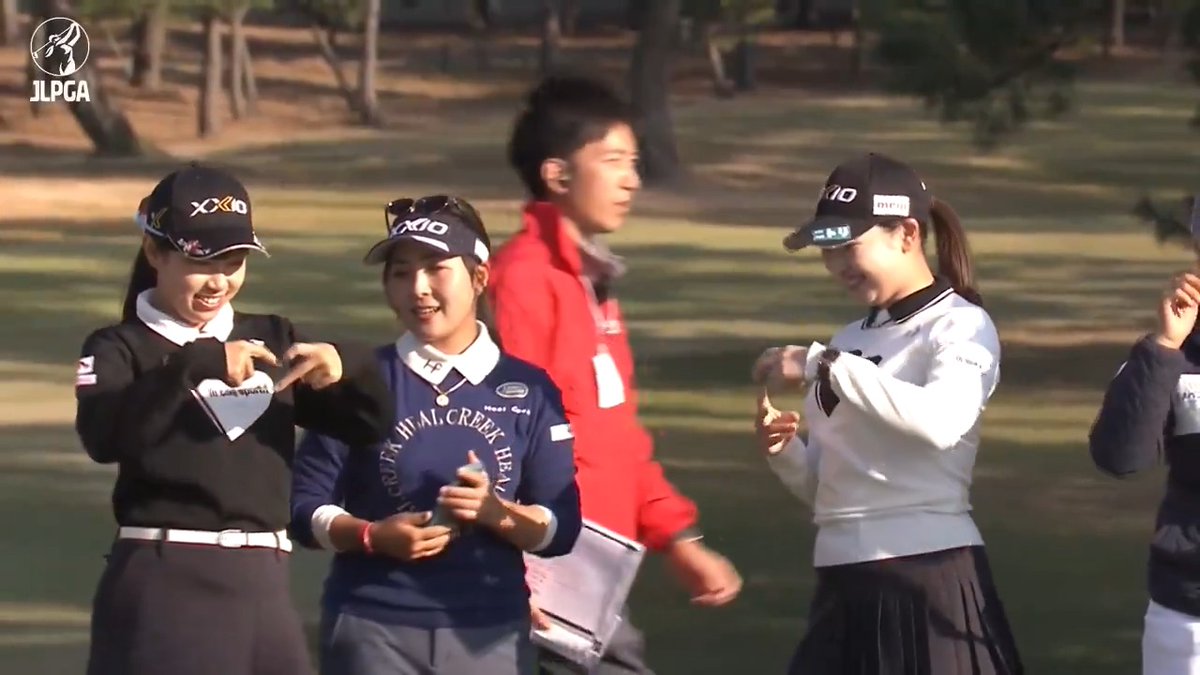 #JLPGAツアー選手権リコーカップ 🏆 出場全選手が参加した表彰式✨ 今シーズン共にプレーした選手たちの和気あいあいとしたシーンをお届け🤗 オンデマンド配信はこちら▼ 🔗DAZN 🔗U-NEXT #JLPGA