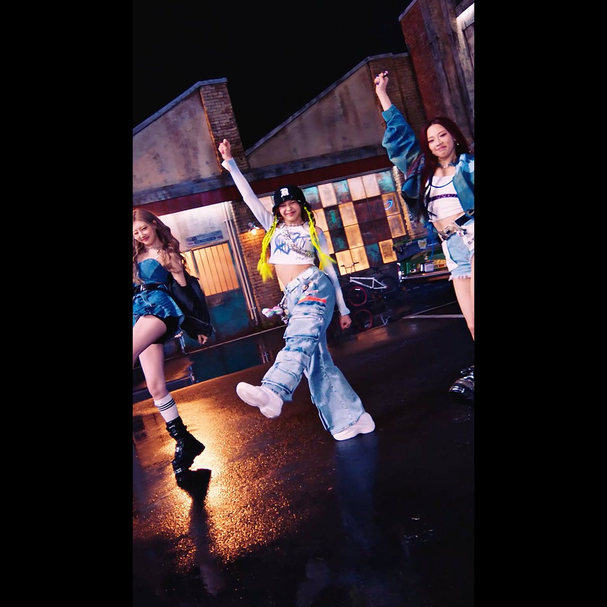 #BABYMONSTER ‘BATTER UP’ M/V Highlight Clip 'BATTER UP' M/V ▶️ #베이비몬스터 #DigitalSingle #BATTER_UP #MV #HIGHLIGHTCLIP #YG