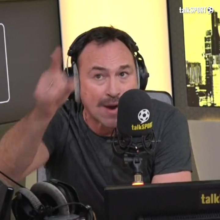 "What’re we watching? What is this sport?!” “VAR and PGMOL tonight are a disgrace! I’m not even a Wolves fan, but it’s disgusting!” 😡 Jason Cundy was RAGING after #FFC’s controversial late penalty against #WWFC.
