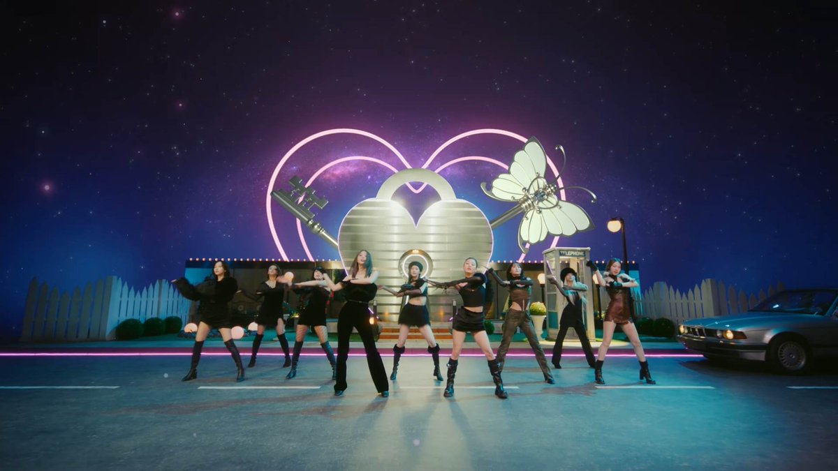 .TWICE is the first Female Act in history to win 5 Worldwide Fans’ Choice Award (2018, 2019, 2020, 2021, 2023) 🏆