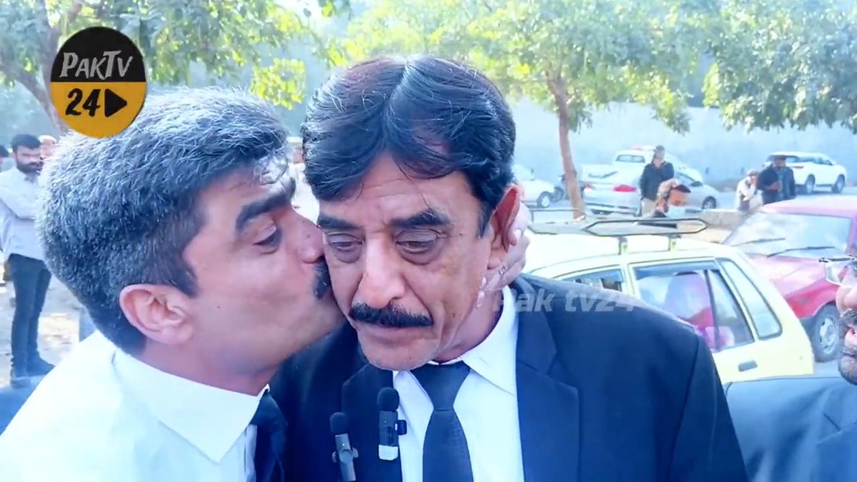 بشریٰ بی بی پر حملہ کرنے والوں کا مقابلہ کرنے والا وکیل سامنے آگیا!!