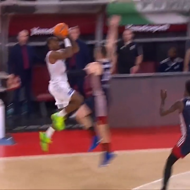 🤔 Karşıyaka Basketbol: We need to win by 15! Kelan Martin: Say no more... 🫡 #BasketballCL I Kelan Martin