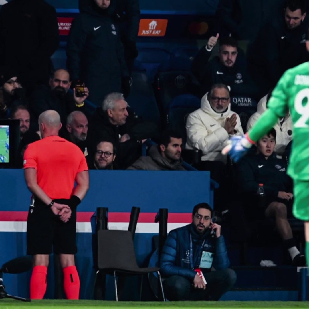 Dermot Gallagher believes the referee succumbed to pressure once sent to the VAR monitor in PSG's 1-1 draw with Newcastle United 📺⚽