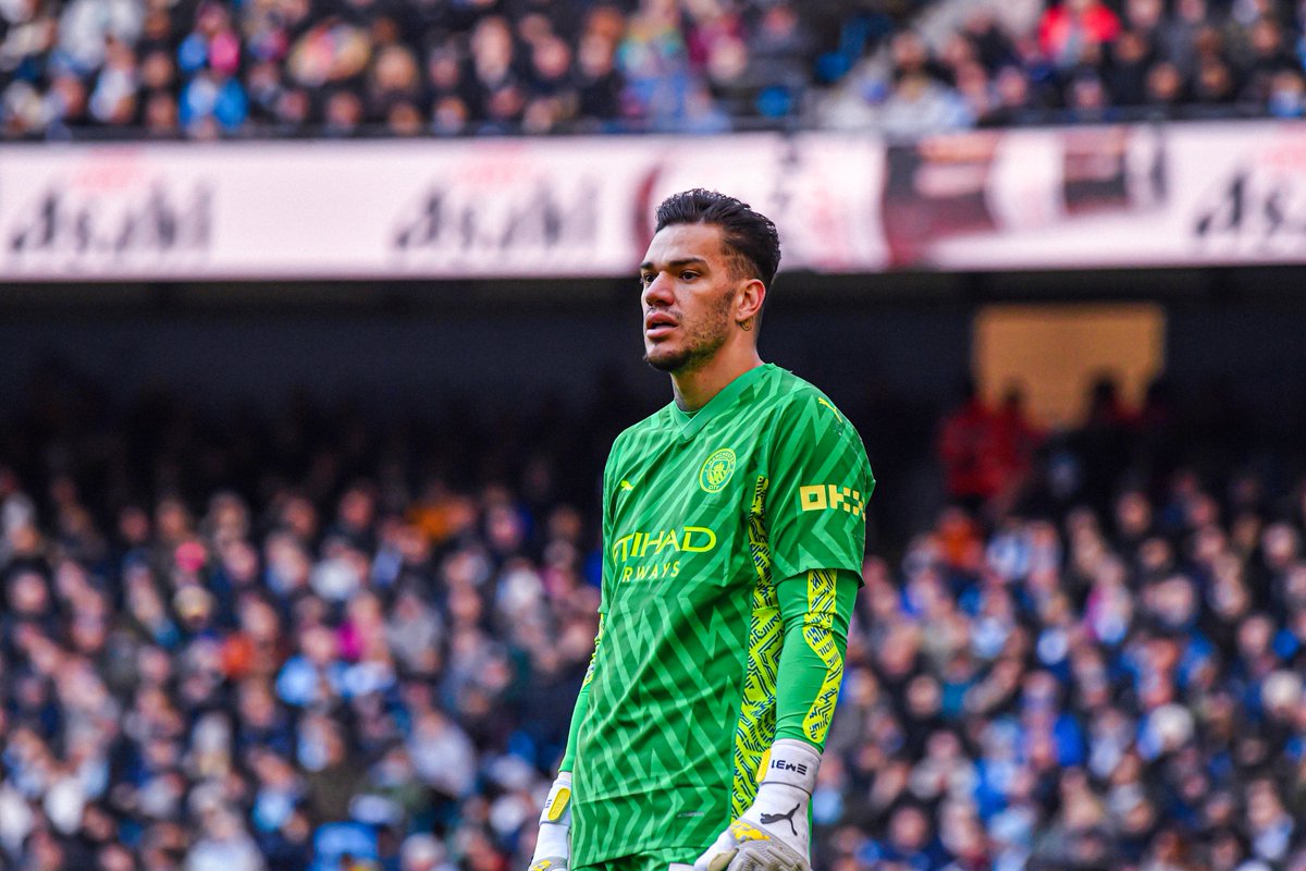 Ederson really found his range against Liverpool 🎯🤤