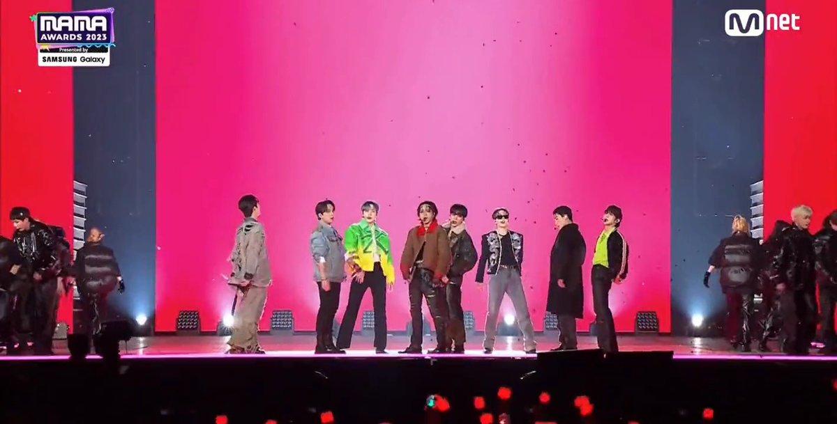 [🎬] ATEEZ (에이티즈) - 미친 폼 (Crazy Form) embedded link we’re changing the game, we’re dancing everyday #ATEEZ #에이티즈 ATEEZ(에이티즈)
