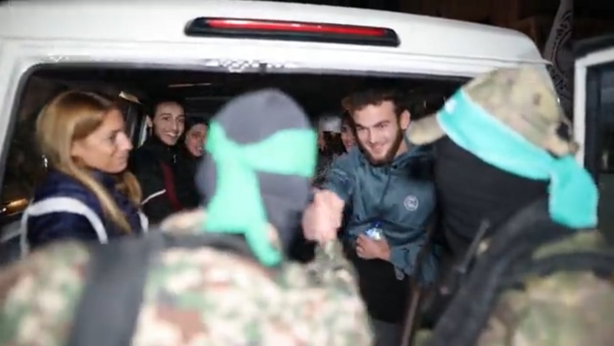 Israeli hostages and Hamas fighters share some final jokes, hugs, and goodbyes as the 6th batch of Israeli hostages left Gaza tonight. You'll want to see this one 😂👀.