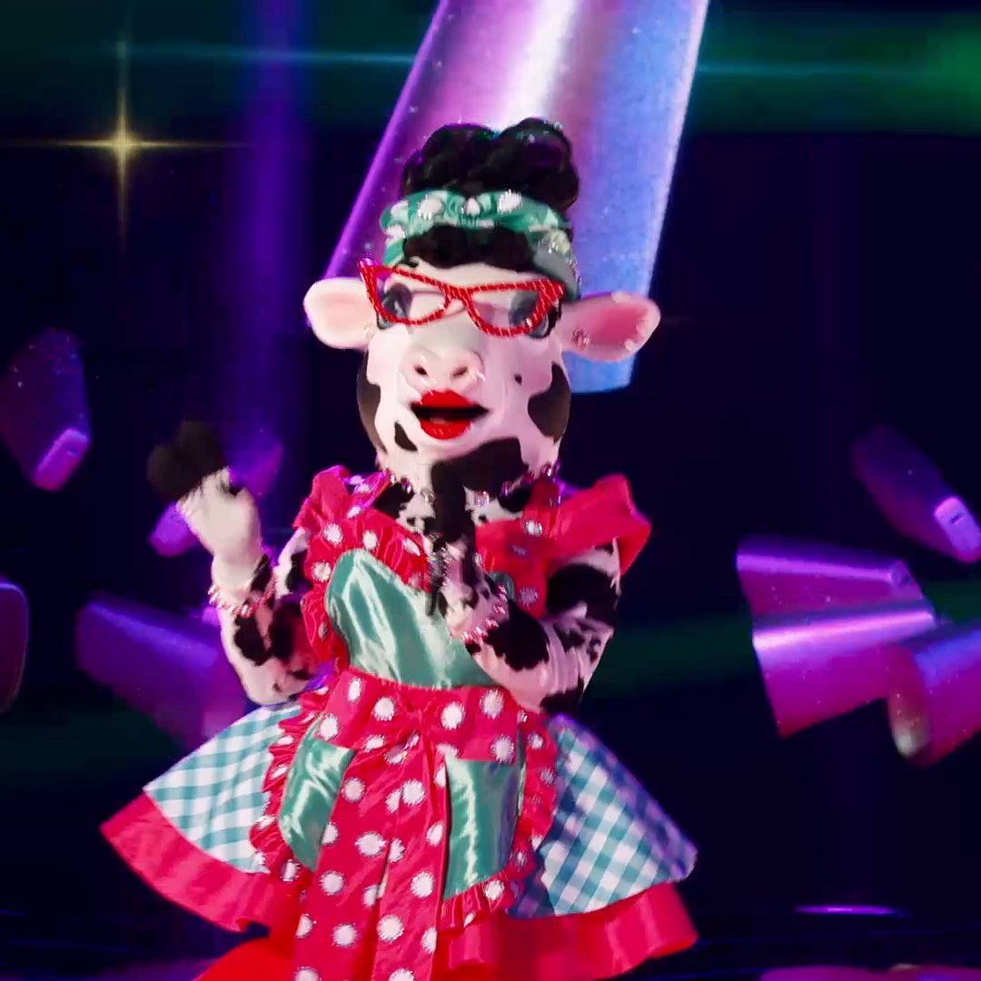 Tonight was made for #CowMask! 🐮 #TheMaskedSinger