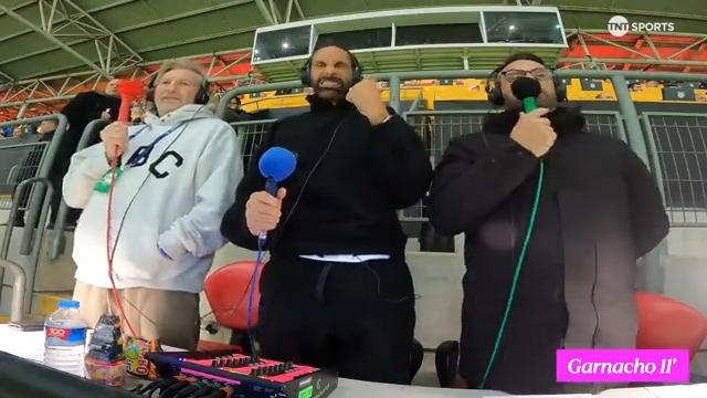 This was 𝐄𝐕𝐄𝐑𝐘 Manchester United fan on Wednesday 😬 🎙️ A rollercoaster of emotions for Rio Ferdinand at Galatasaray 🎢