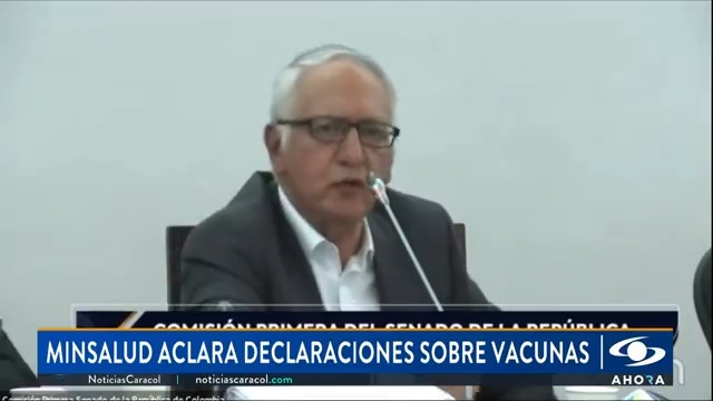 Tras polémicas declaraciones en las que aseguró que los colombianos que se vacunaron contra el COVID-19 hicieron parte de “un experimento”, el ministro de Salud, Guillermo Jaramillo, dio a conocer un comunicado y afirmó que fue “un malentendido”. Más en