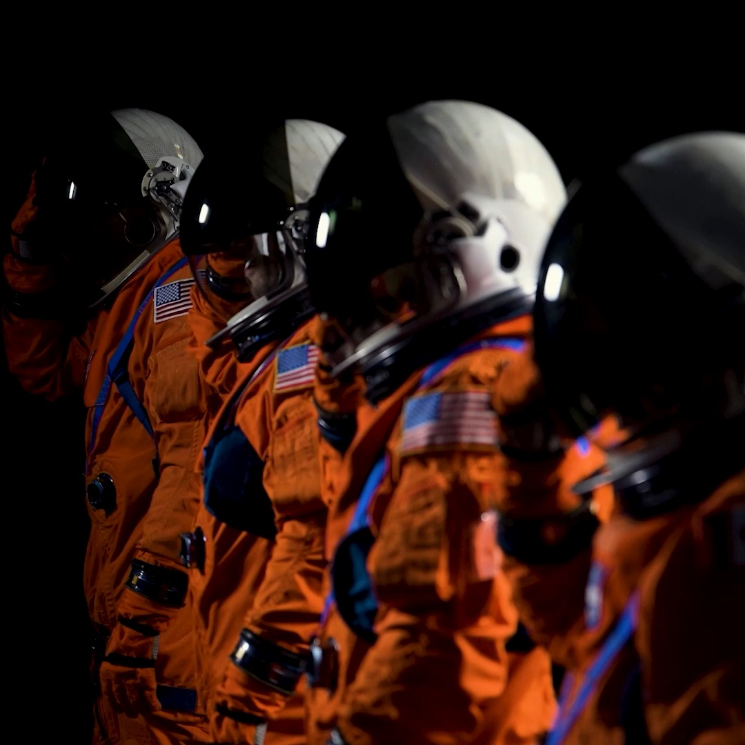 .NASA is planning to send astronauts back to the moon with its #Artemis missions. We found the lunar landing mission is unlikely to occur as planned in 2025 due to challenges such as developing the lunar lander &amp; space suits. Learn more in our new report: