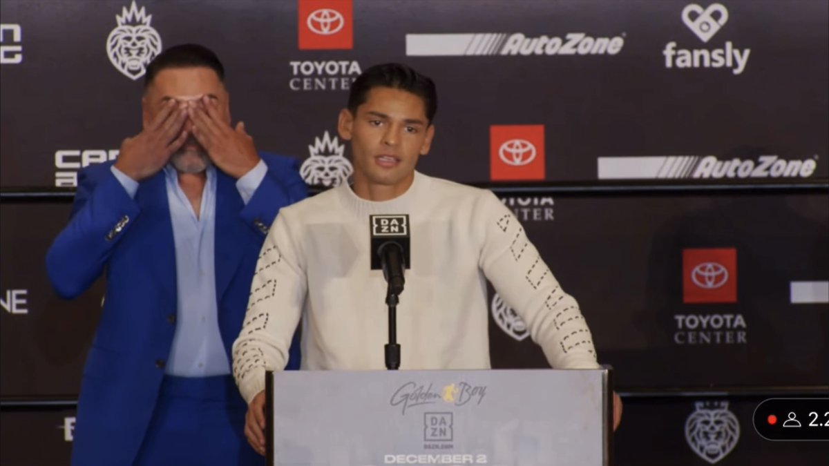‼️ Ryan Garcia PUBLICLY FIRES BACK at his Golden Boy promoters Bernard Hopkins and Oscar De La Hoya at the presser ahead of his fight vs Oscar Duarte on Saturday night: “Bernard said he'd never lose to a white boy, then Joe Smith Jr knocked him out of the ring.” [🎥 DAZN Boxing]