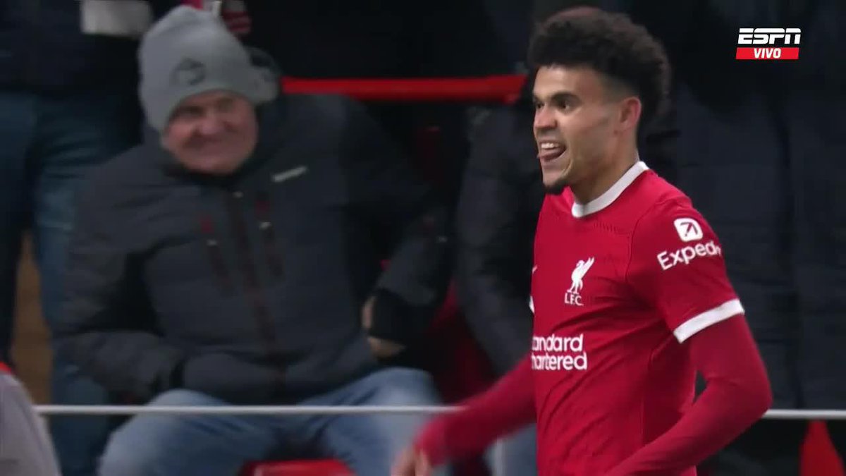 ¡LUCHO DÍAZ! El colombiano protagonizó un espectacular cabezazo para el primero de Liverpool vs. LASK en la #UELxESPN.