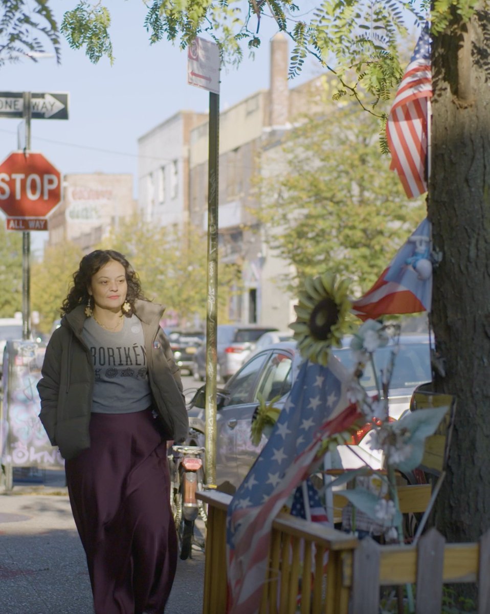 Puerto Rican American poet Elizabet Velazquez unpacks what it means to be American, using Papo Colo’s screenprint “Every American Has Two Hearts” as a guide to explore and grapple with her dueling identities. Watch our latest UNIQLO ArtSpeaks →