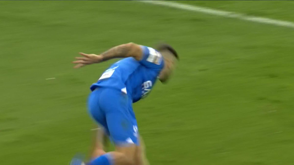 ماهذي الروح التي يمتلكها من أجل الهلال ؟ ماهذي الشخصية التي يمتلكها من اجل الهلال ؟ ماهذي الكاريزما والشغف والجودة العظيمة ؟ - هذا عاااااشق هذا هلالي من الصغر ، محظوظين فيك يا أبن صربيا 💙💙🇷🇸 #الهلال_النصر