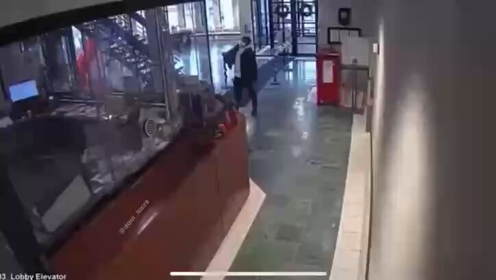 🔥🚨DEVELOPING: This man forgot to load his gun before trying to shoot up a police department His family has filed a $10M law suit for excessive force.