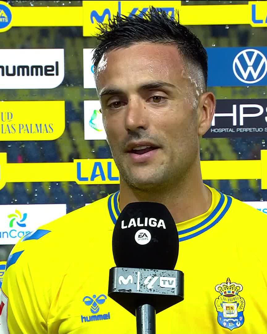 'Somos una familia'. 🥲​ 🎙️ ¡Las palabras de Herrera tras su primer gol con UD Las Palmas! #LALIGAEASPORTS | #LALIGAHighlights