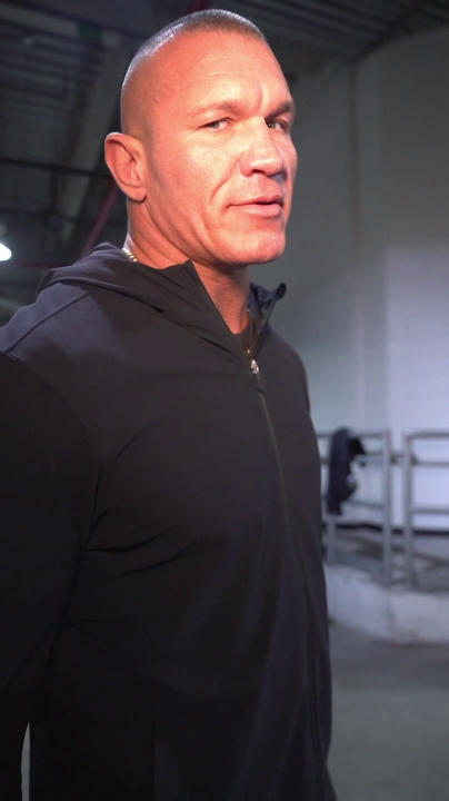 Daddy's back. 😏 #SmackDown 👋 Randy Orton