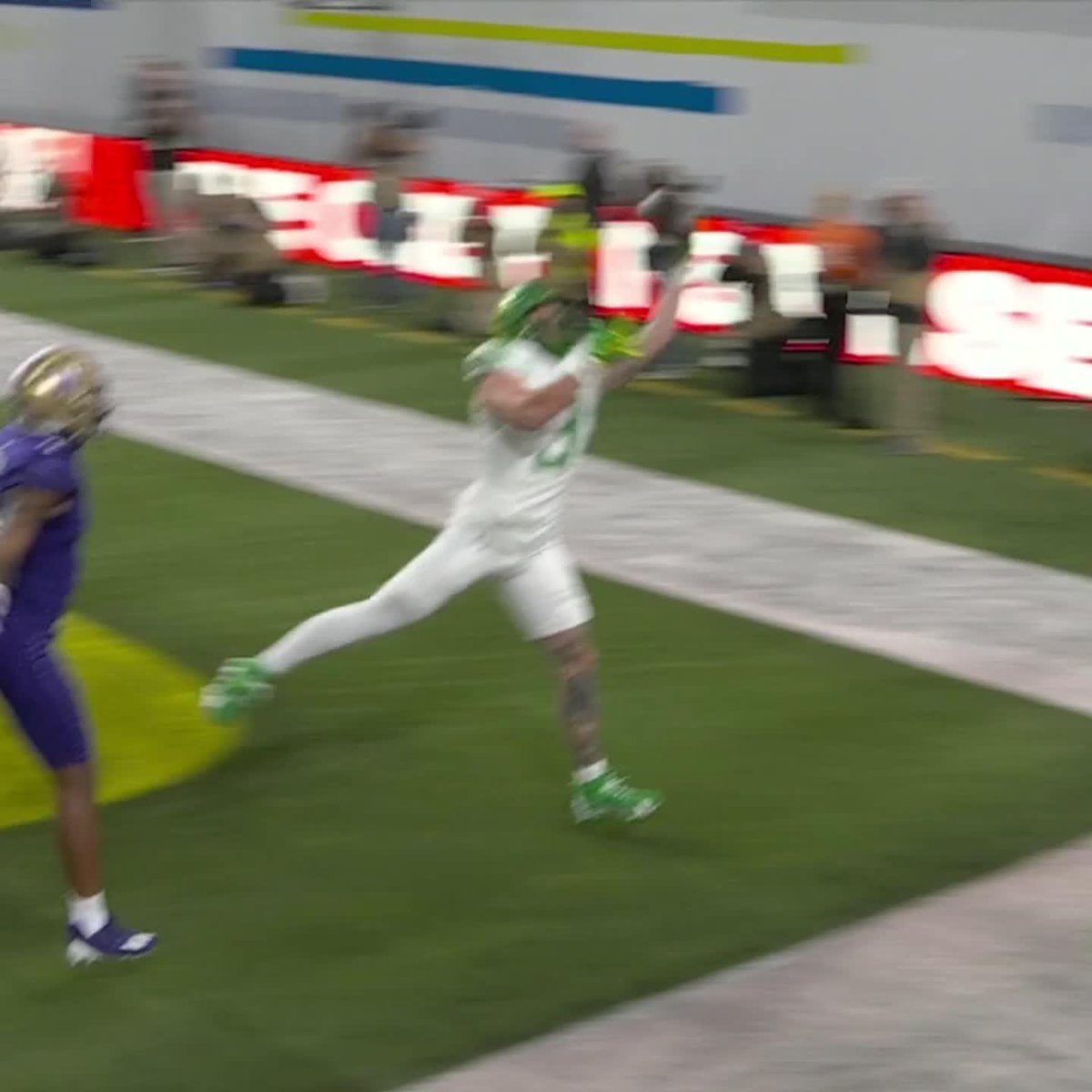 THIS ONE-HAND SNAG 😱 WHAT A GRAB‼️ #SCtop10