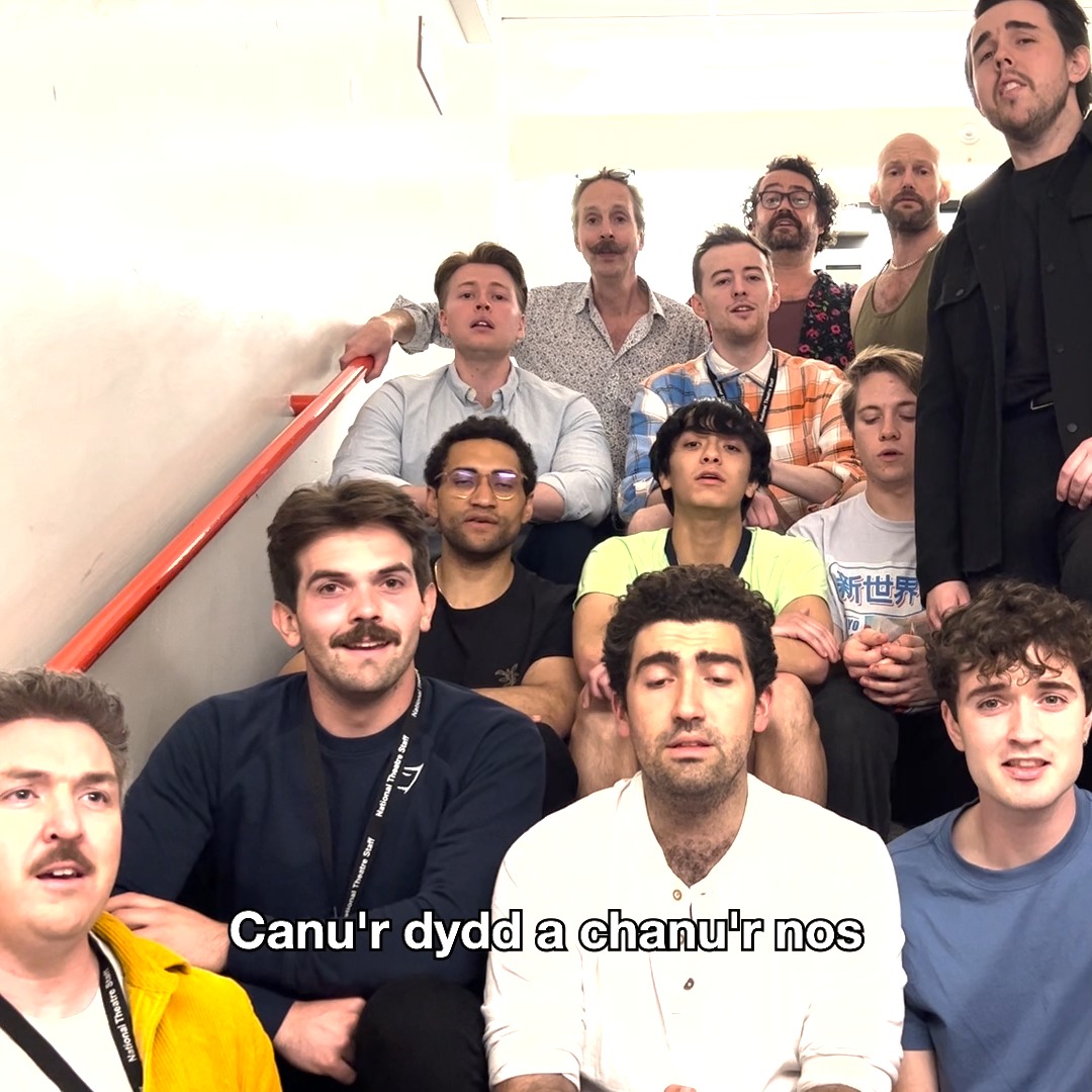 The Welsh Coal Mining Chorus from #TheCornIsGreen sing Calon Lân 🎶 Filmed in the National Theatre stairwell, no less. The Corn is Green is available to watch on #NationalTheatreAtHome
