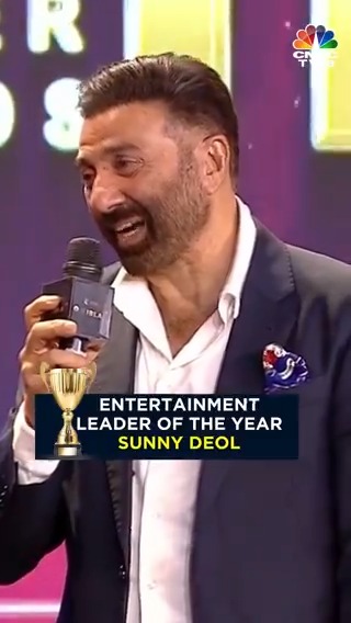 Thanks to his relentless #PursuitOfExcellence over the years, Sunny Deol takes home the title of Entertainment Leader of the Year at the 19th edition of #IBLA Standard Chartered India Shereen Bhan #IBLA2023 #CNBCTV18IBLA #Excellence #Awards #Honour #Leadership Sunny Deol