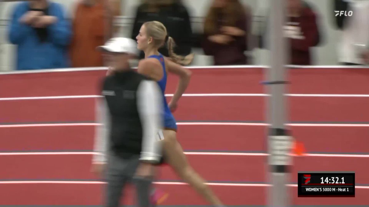 PARKER VALBY ๐ a NEW collegiate record with a 14:56.11 in the 5000M