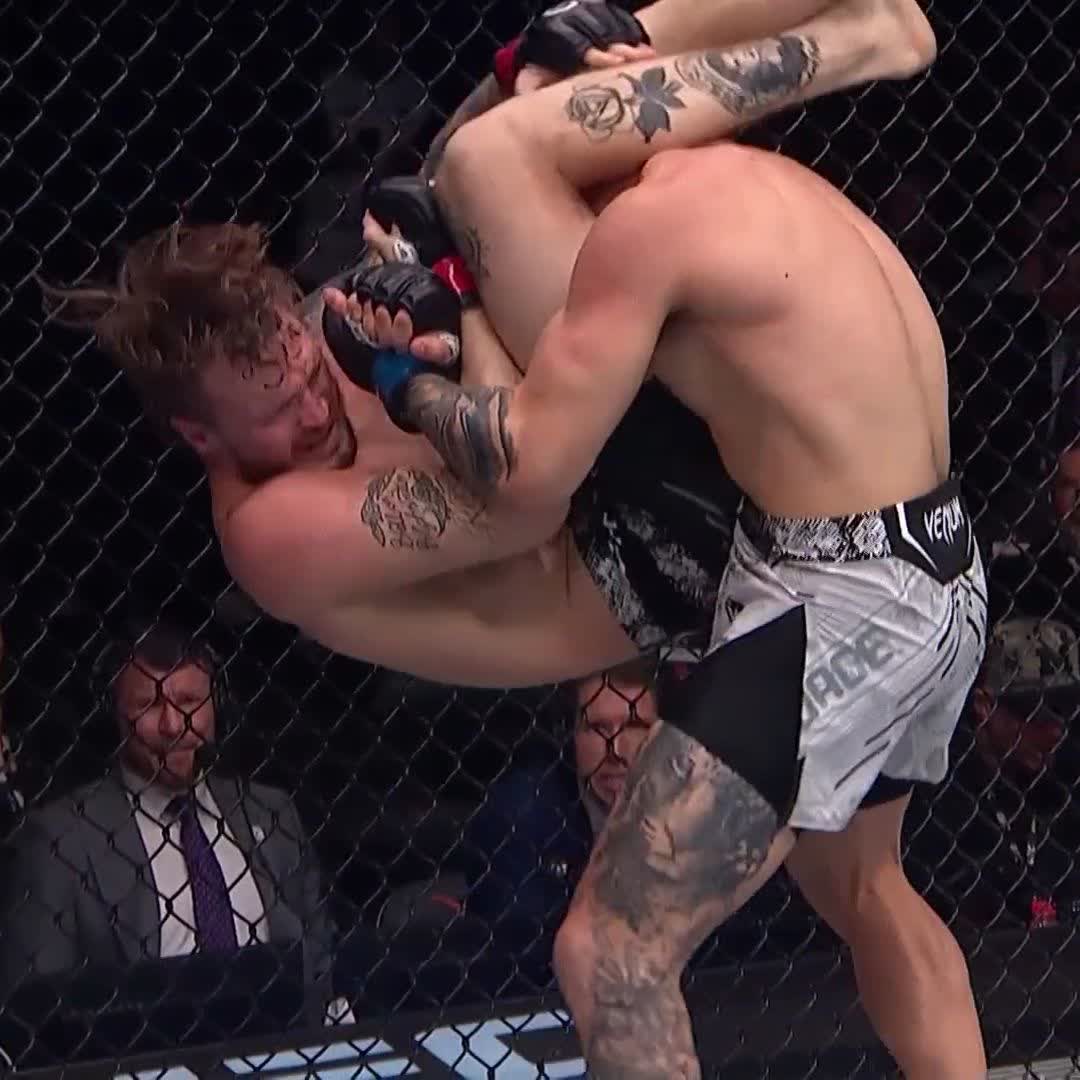 TWO IN ONE NIGHT ARE YOU KIDDING ME?! 🤯 WHAT IS GOING ON WITH THE SLAMS AT #UFCAUSTIN?!
