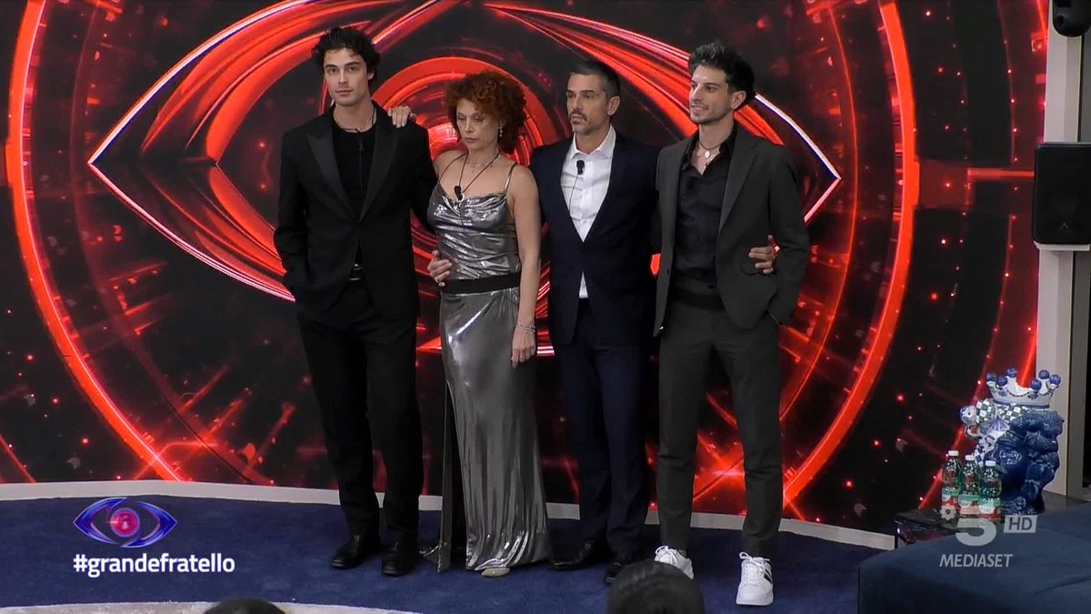 Il pubblico ha deciso che a essere immuni al prossimo televoto saranno Beatrice e Vittorio! #GrandeFratello