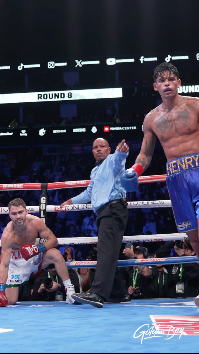 He's BACK! Ryan Garcia stops Oscar Duarte in the 8th round 🥊 #GarciaDuarte